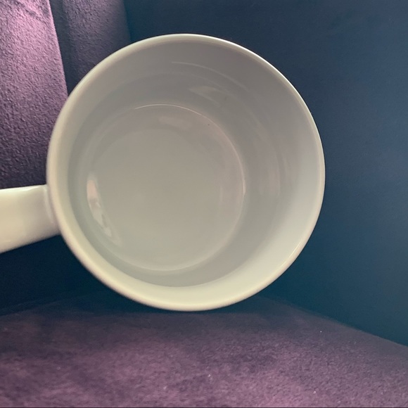 Starbucks Christmas mug - Picture 4 of 5